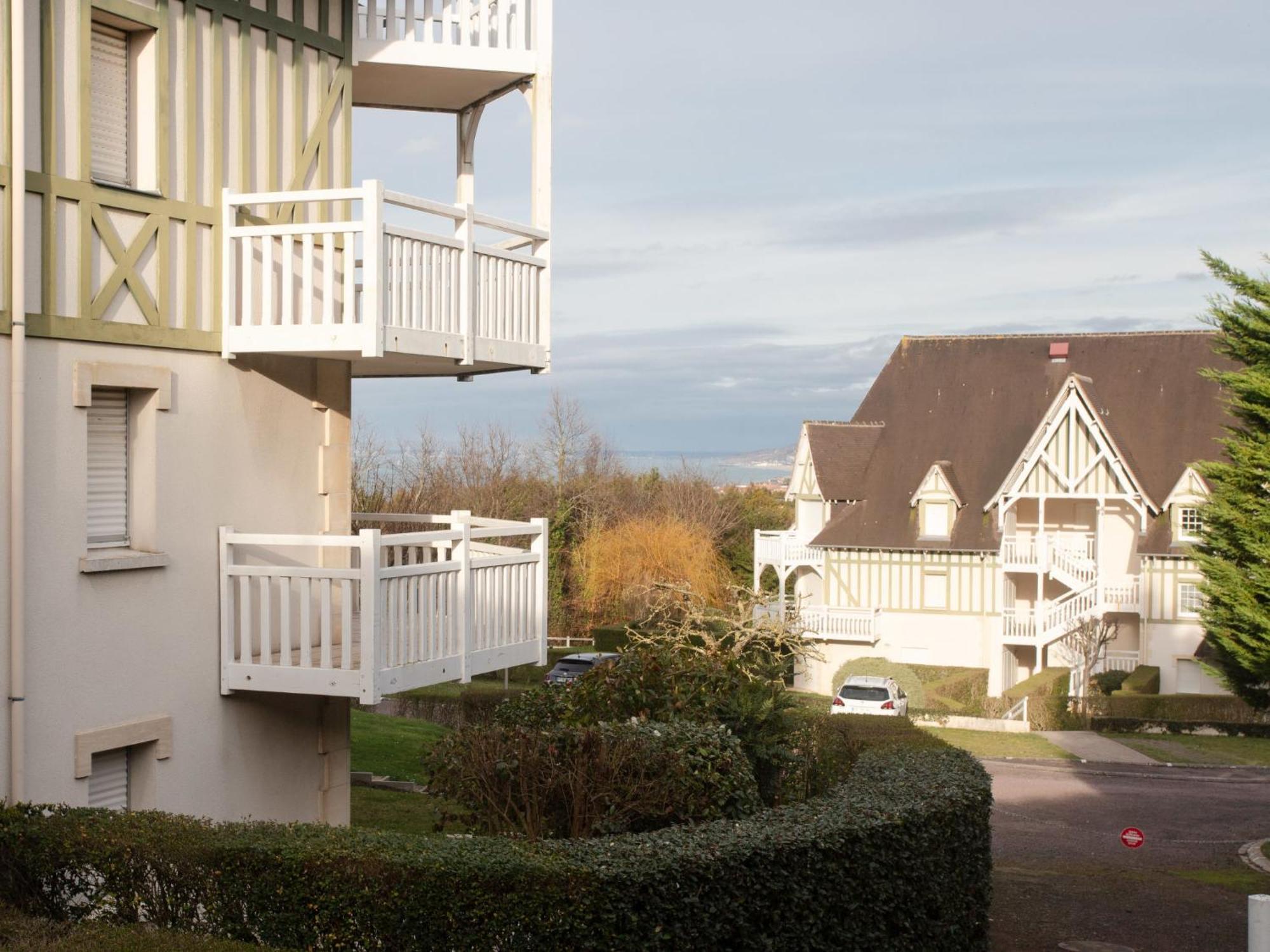 Apartment Les Jardins De La Cote Fleurie By Interhome Villers-sur-Mer Exterior photo